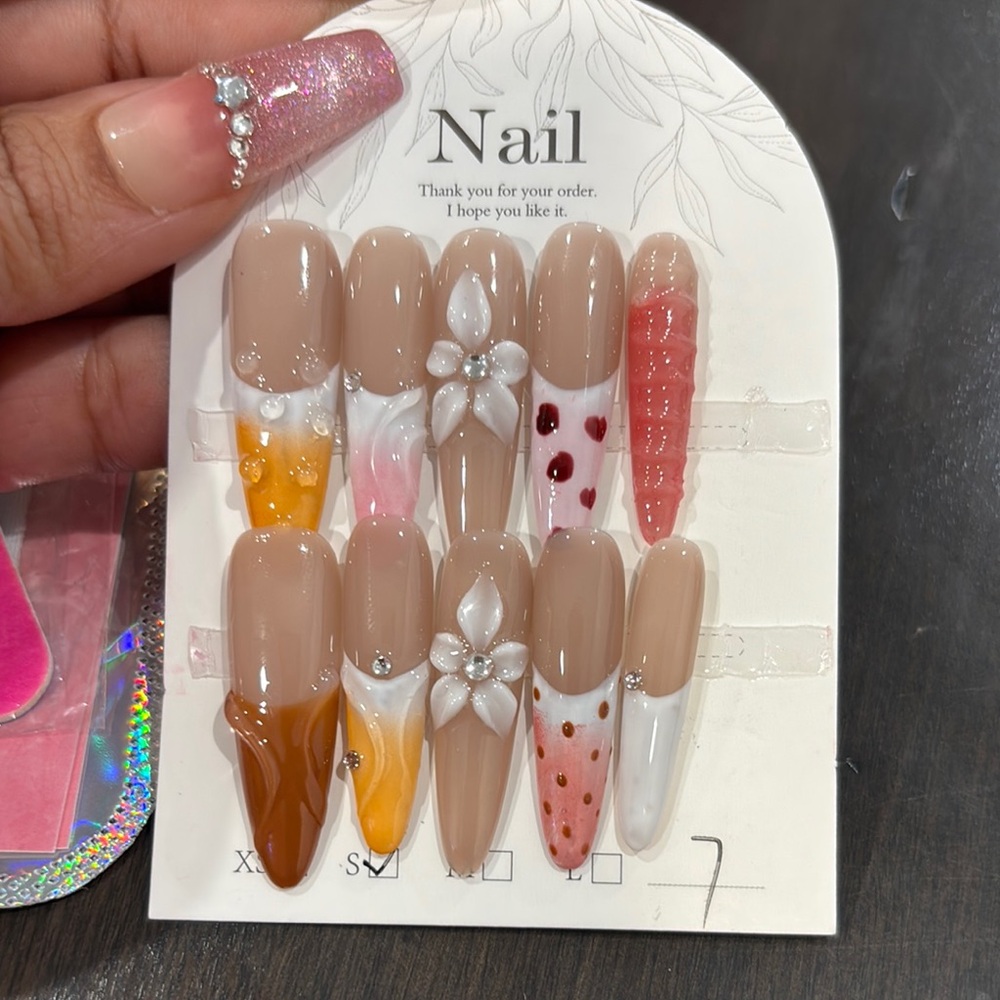 Stylish press on Nail  Set with 3D and Gem Accents
